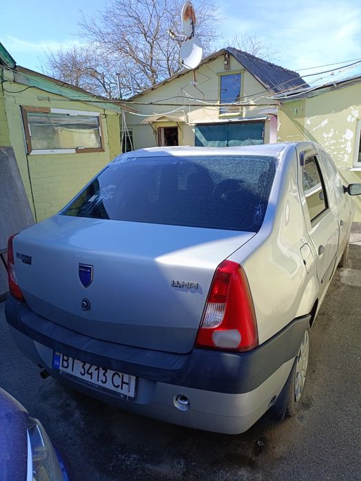Продам автомобіль Dacia Logan 2008 р.в.пошкоджений після прильоту дрона