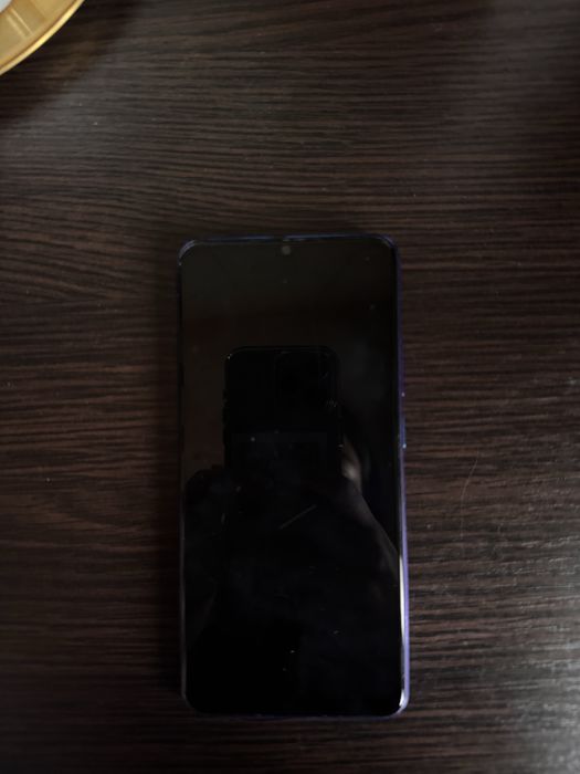 Телефон vivo v17