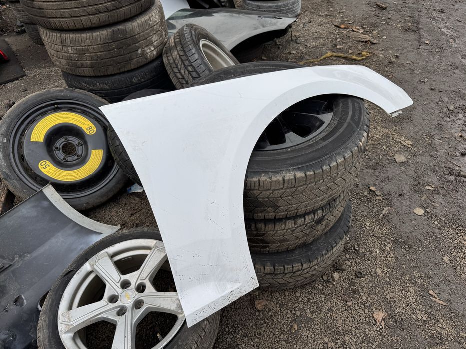 Переднє праве крило Audi A4 B9 usa
