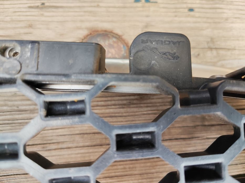 Решётка радиатора jaguar xf 2106-2020