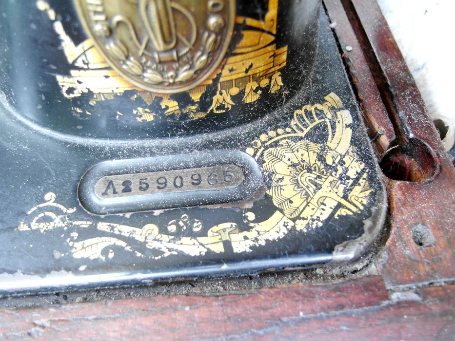 Швейна машинка Зингерь