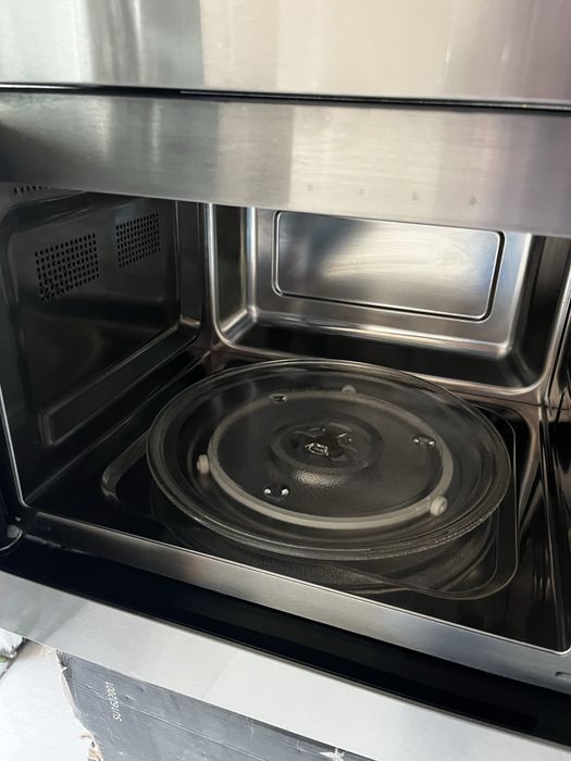 Micro-ondas de encastre Jocel JME011466 em aço inoxidável com Grill
