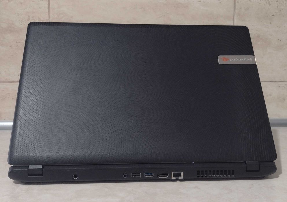 laptop Pacard Bell easy note 15,6"