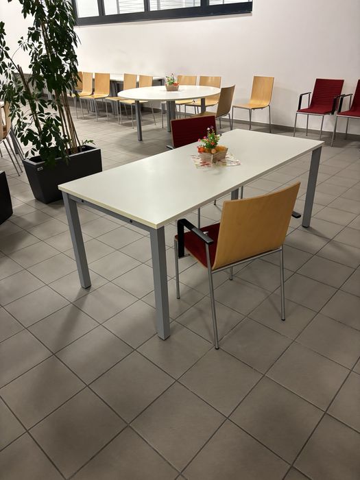 Stoly jadania konferencyjne socjalne biurka