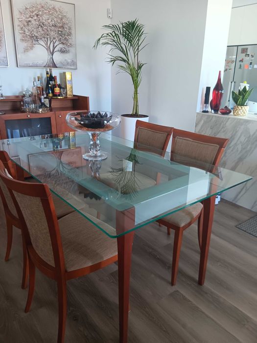 Mesa Antarte e Cadeiras sala