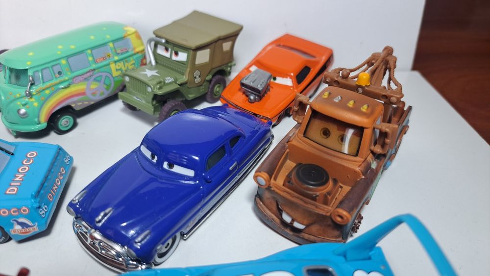 Lote miniaturas do filme carros da disney