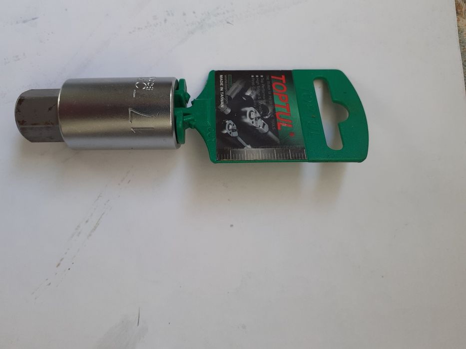 Спец-ключ  головка-шестиграник 17