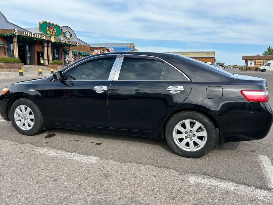 Продам машину Тойота Камри