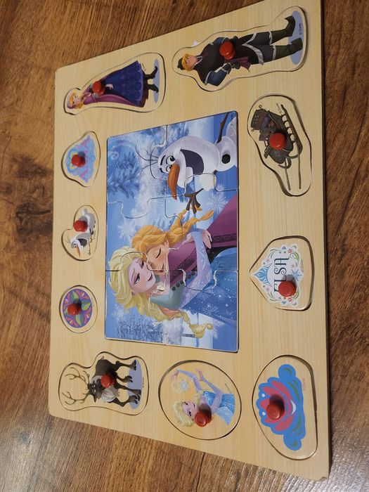 Drewniane puzzle Frozen Anna i Elsa