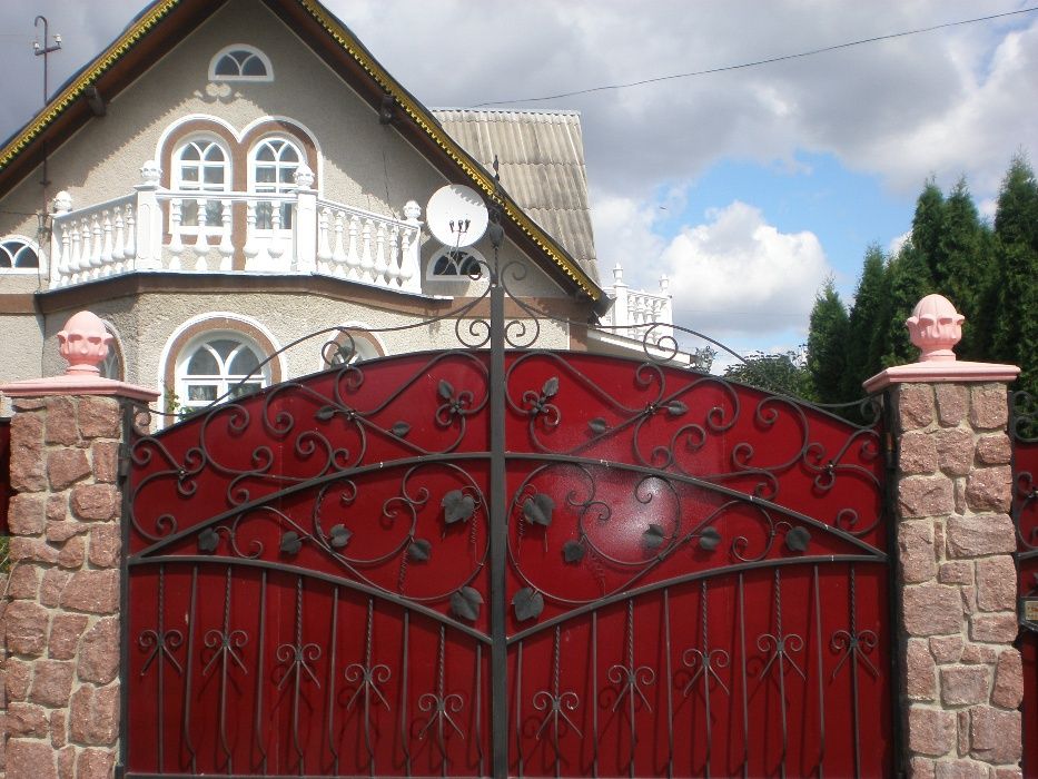 Парапеты,колпаки,крышки на забор,бетонные.