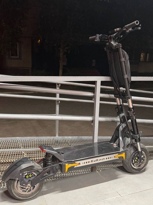 Продам срочно Kukirin g4 max читать описание!