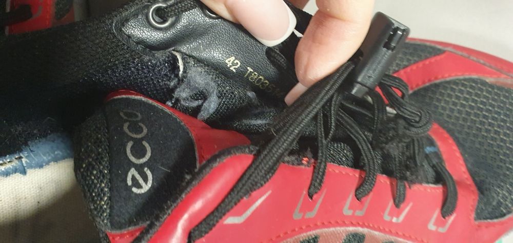 Buty ze skory Ecco 42