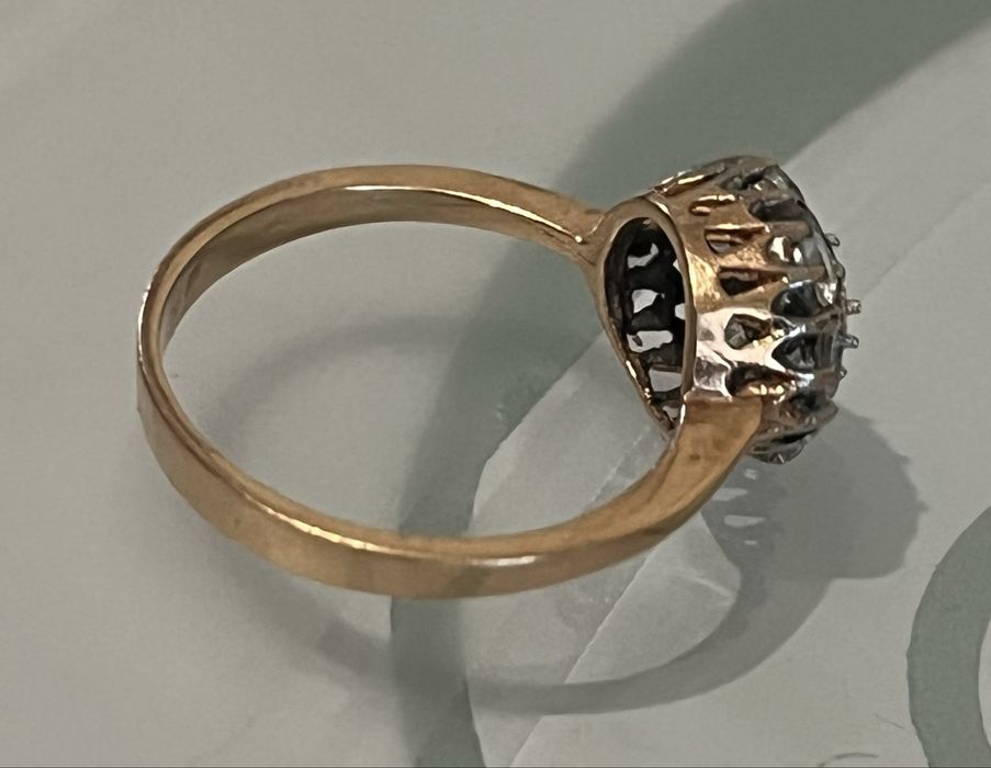 Каблучка золота жіноча «Малинка»