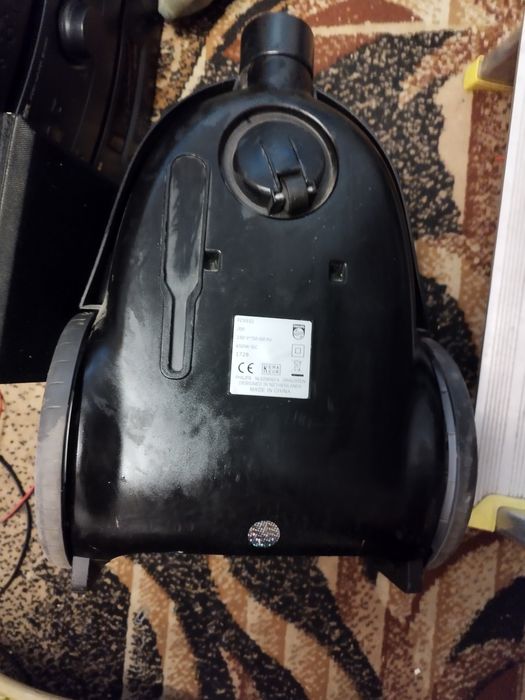 Odkurzacz Philips GC9332 uszkodzony