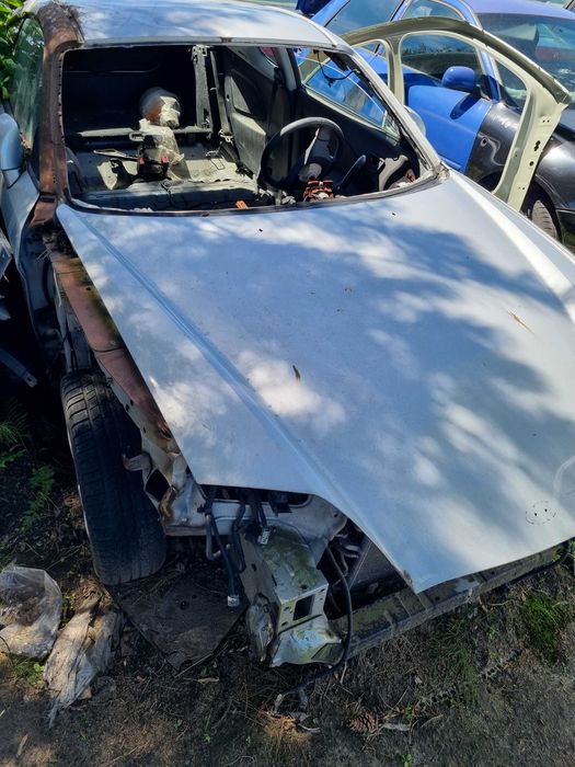 Hyundai Coupe tylko w całości