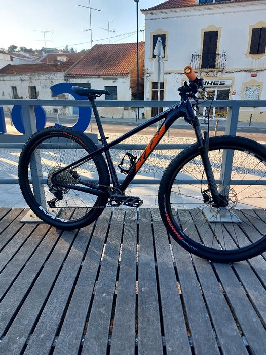 Ktm Myroon  carbono