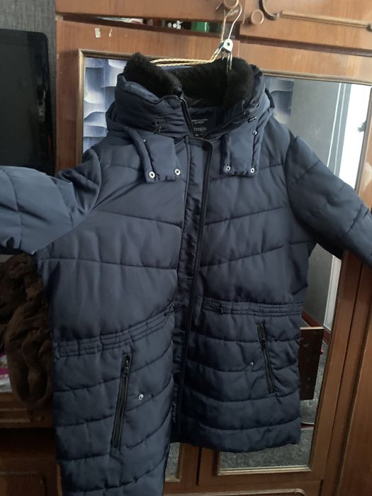 Продається куртка зимова жіноча вживана