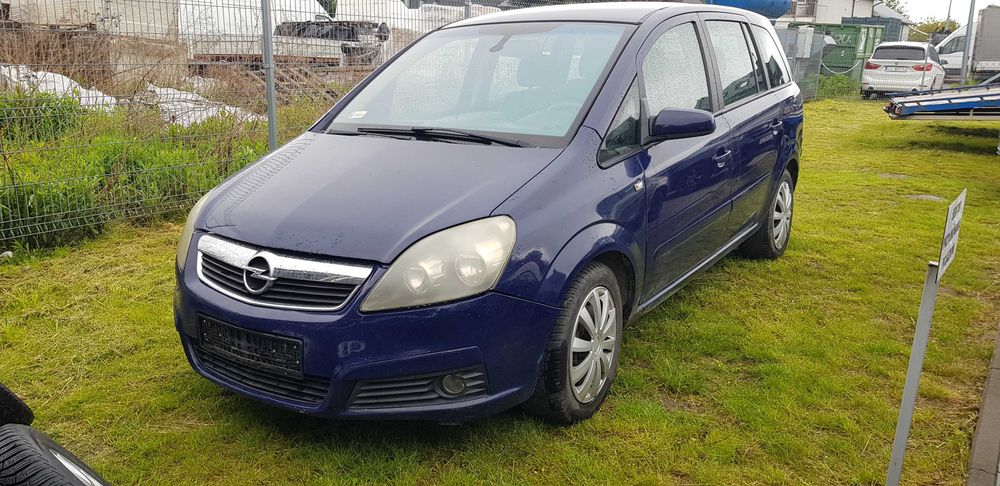 Opel Zafira B  drzwi lewe prawe przód  Z20z