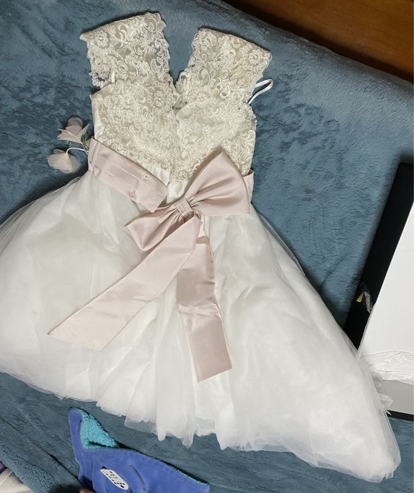 Vestido 1.ª comunhão usado umas horas 9 anos