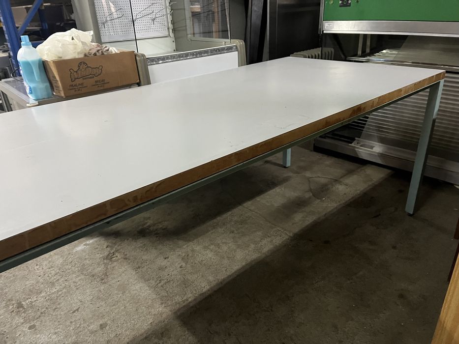 Mesa de trabalho , escritorio , etc