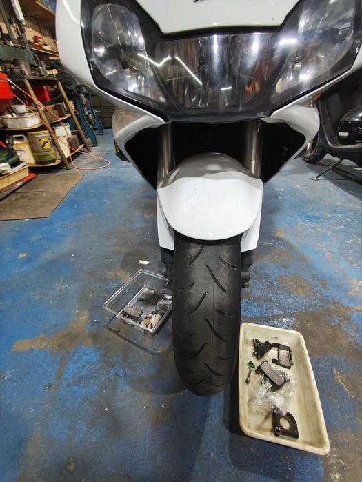 Cbr 954  revisionada pronta a andar
