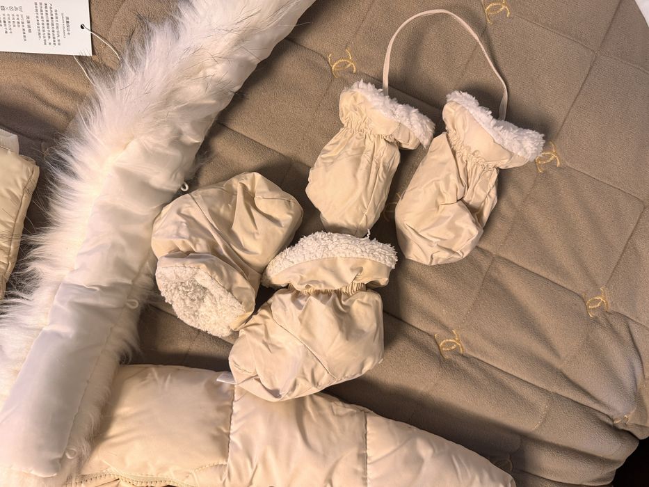 Продам дитячий комбінезон. Зима. Стан нового. Розмір 80