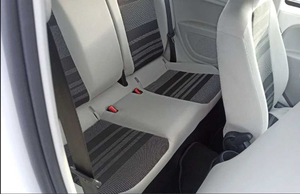 Wynajem samochodu Citigo LPG 49 zł Bolt food Uber Eats rent car glovo