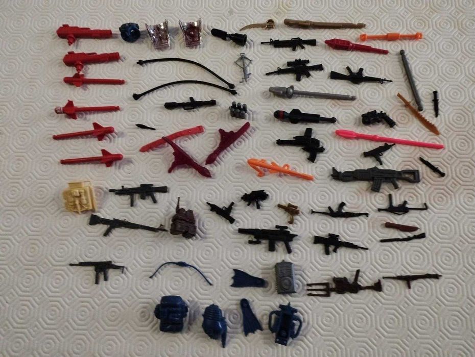 Lote Amas e Acessorios - gijoe - star wars - a-team - lanards - ect...