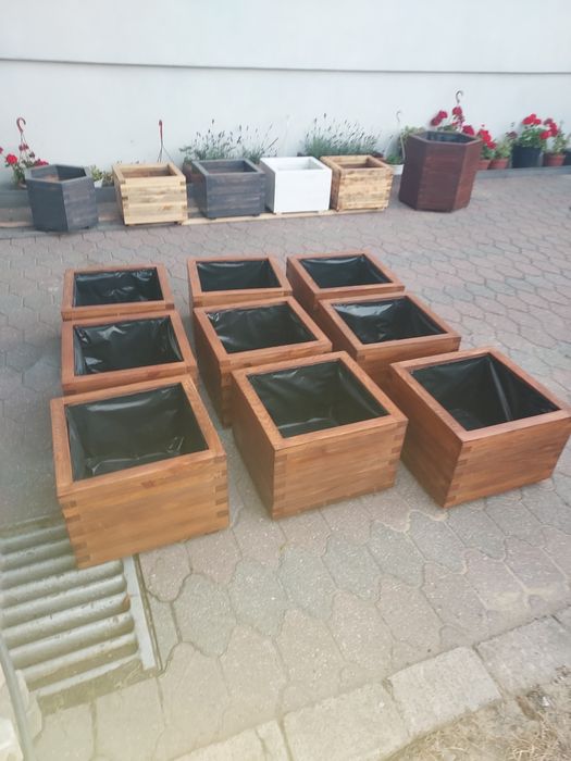 Donice ogrodowe drewniane