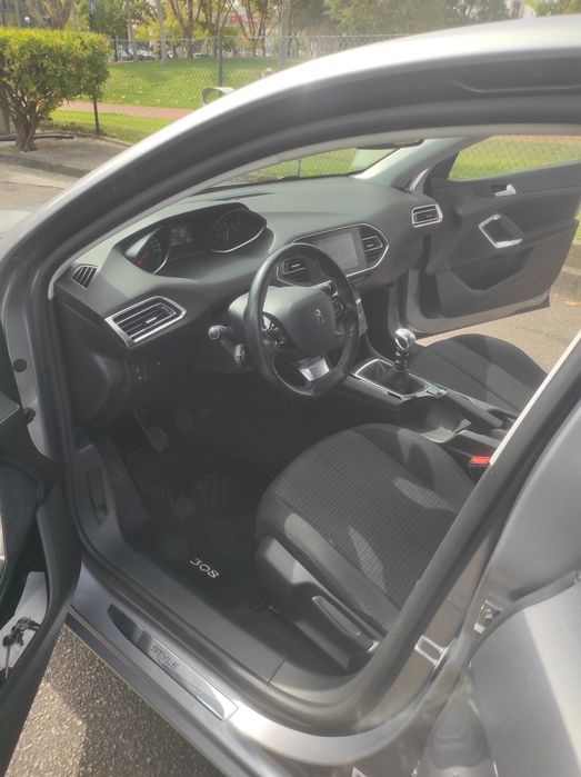 Peugeot 308 1.2 puretech style 130cv