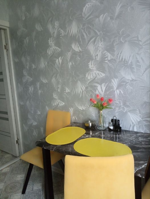 Р-он Березового Скверу, пр-т В. Грицаєнка, 2-кімн. квартира.