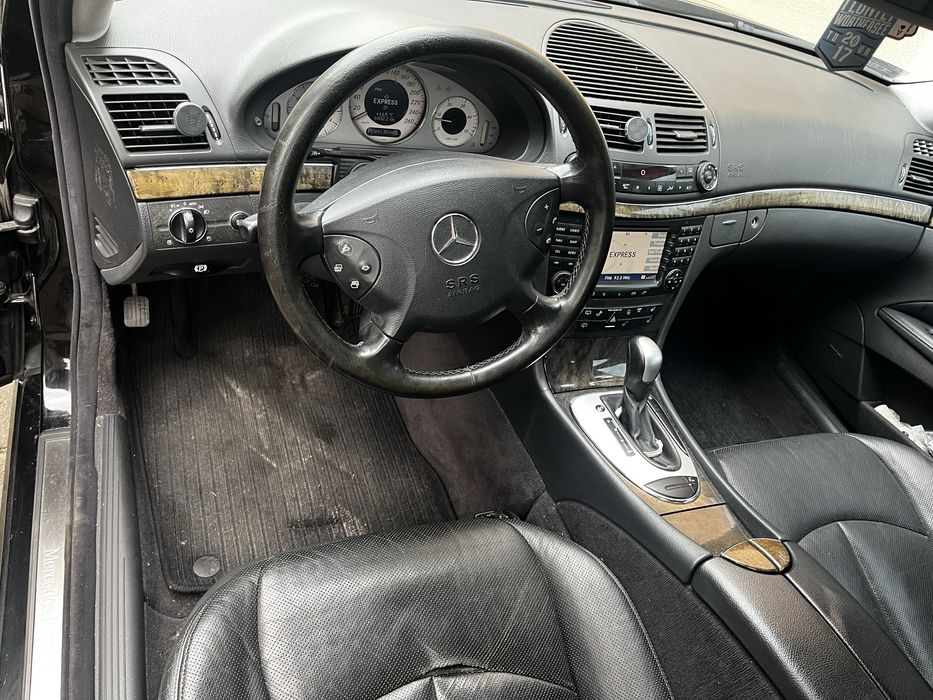 Sprzedam Mercedes w211 kombi 3.2 cdi