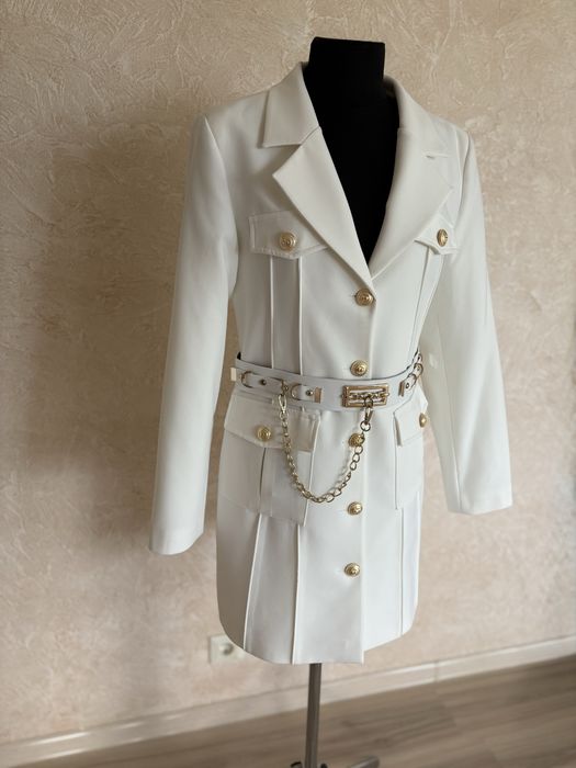 Продам плаття з ремінцем