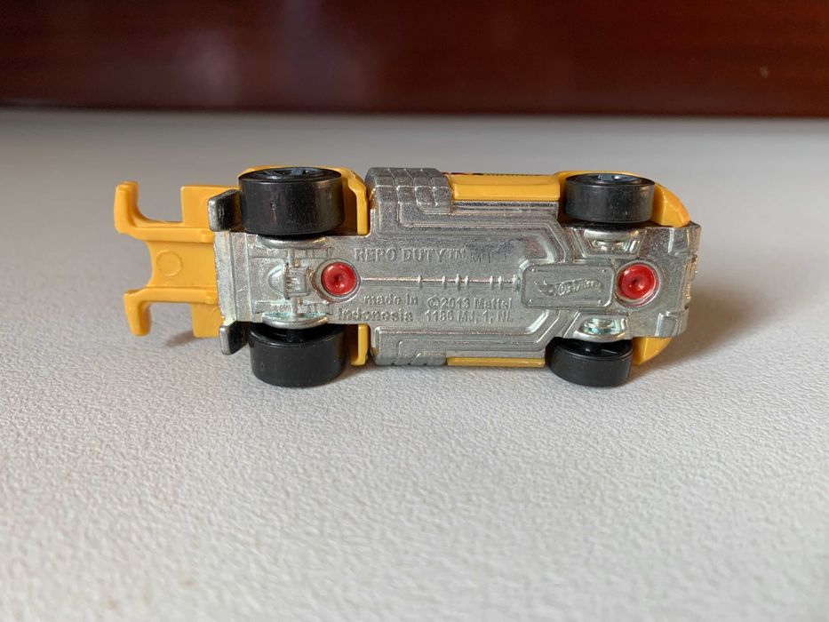Carrinho Hot Wheels 2013 - Repo Duty
