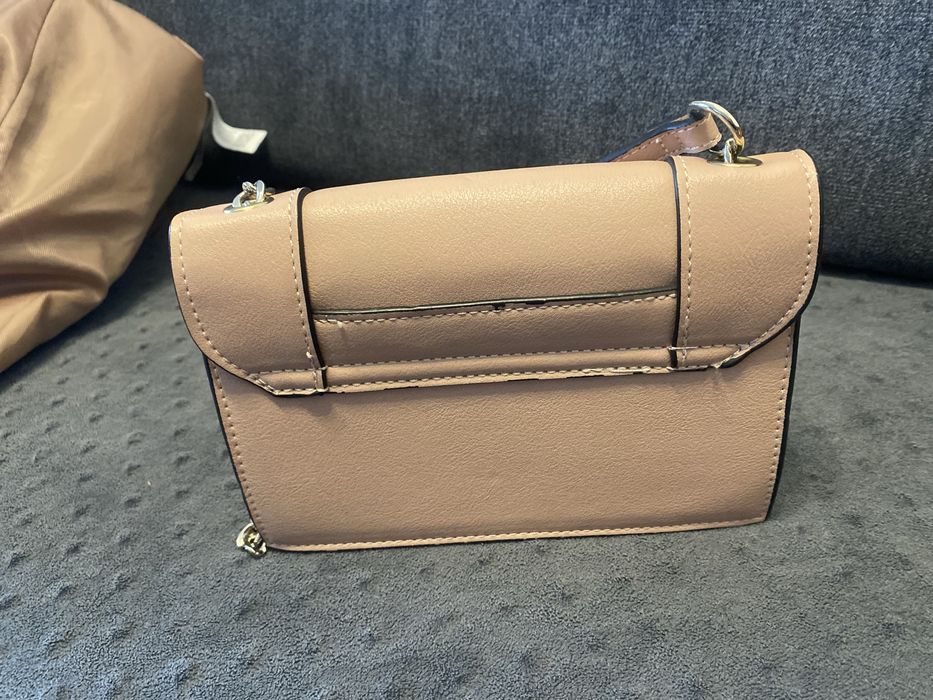 6. Torebka pudrowy róż