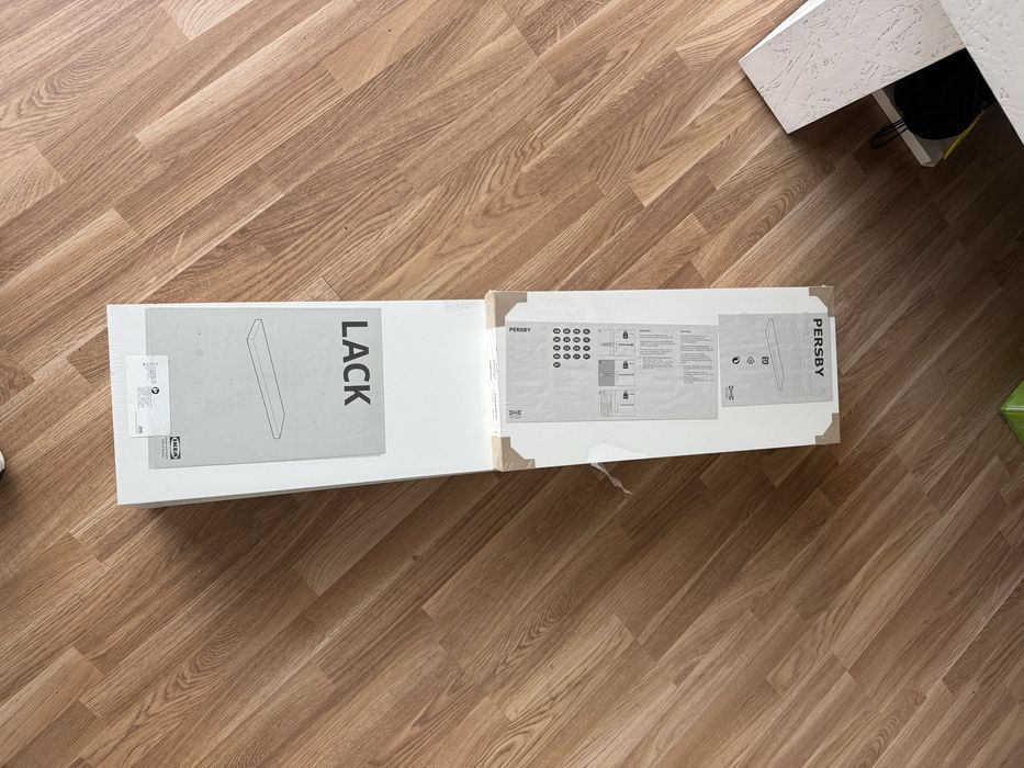 3 lacks e 1 Persby selados