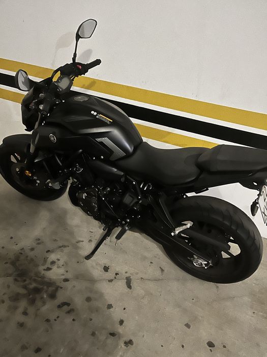 Mt07 impecavel com pouco uso. Nao aceito Retomas.