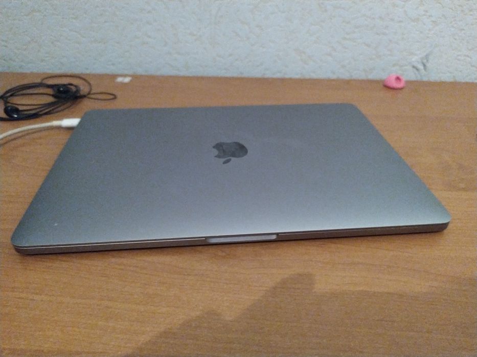 MacBook pro 13 I5 8gb