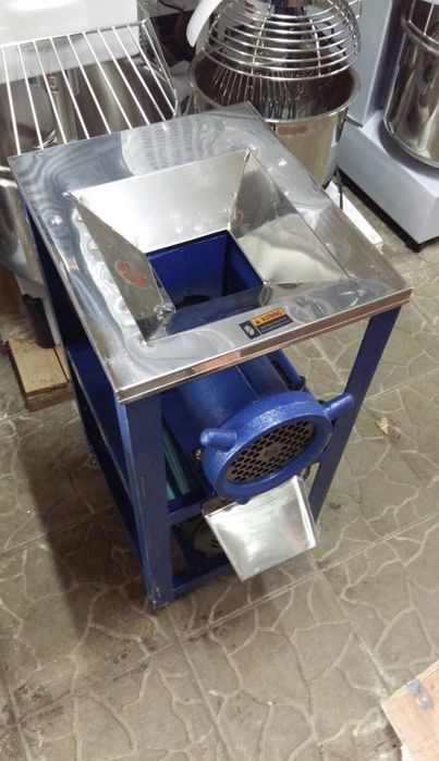 М'ясорубка професійна промислова Vektor XH-42 350 кг/год