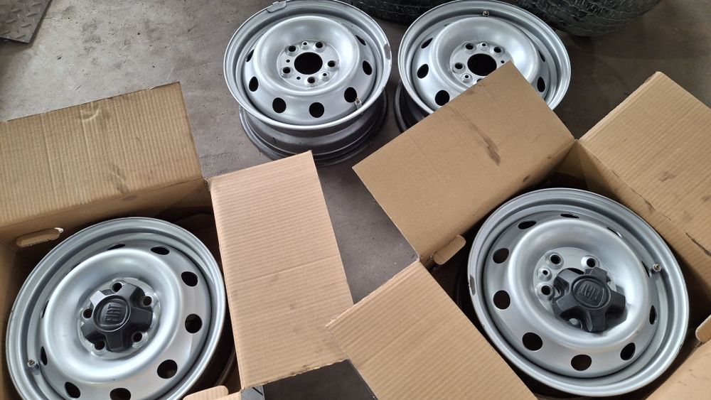 Jantes 15" com 5 furos