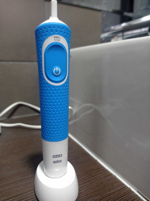 Escova de dentes elétrica Oral-B