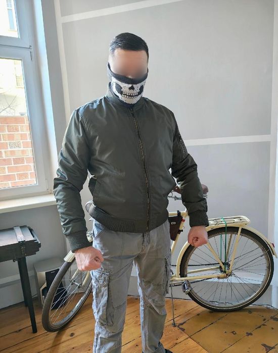 Kurtka Flek           .