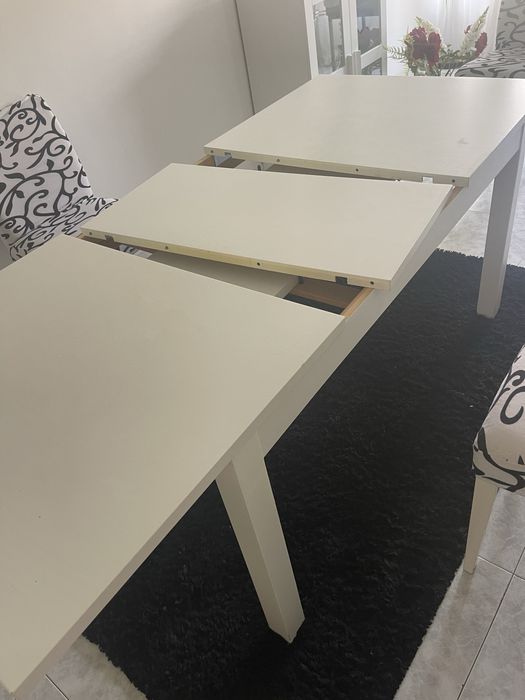 Mesa de sala de jantar