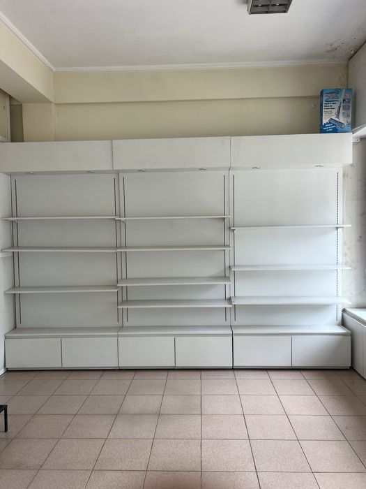 Prateleiras de exposição para loja!