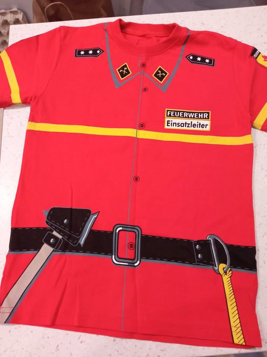 koszulka z motywem strażackim