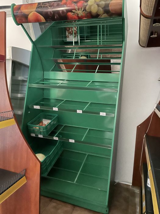 Regał na owoce i warzywa