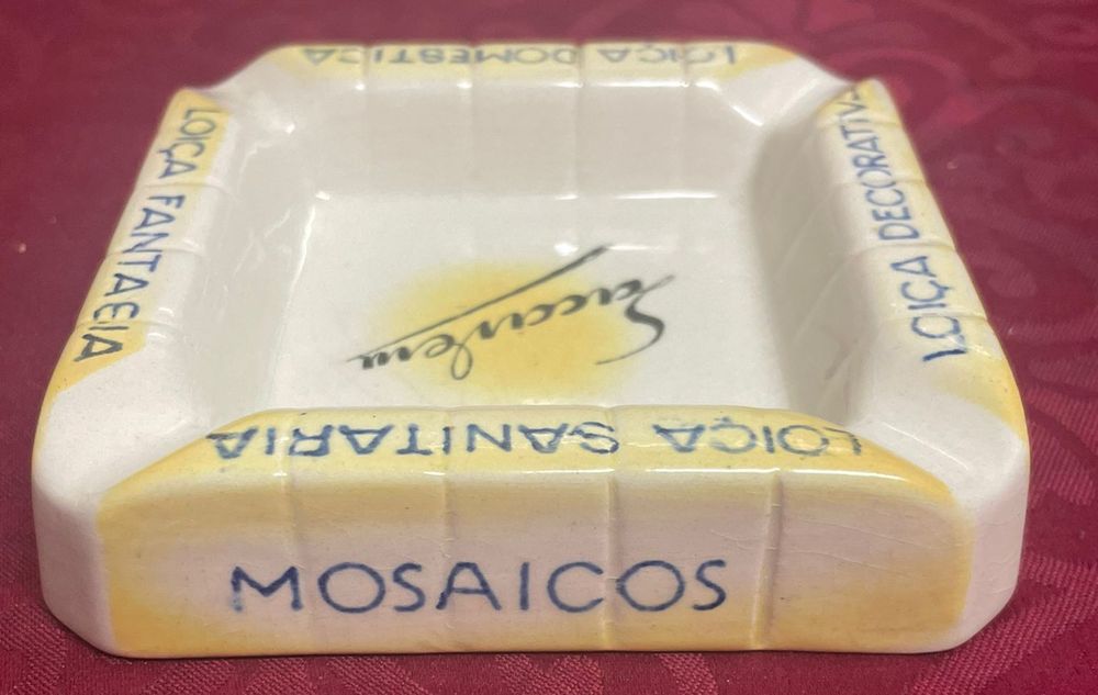 Cinzeiro em faiança Sacavém