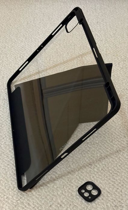 Case etui EPICO Hero Flip na iPad Pro 12.9 6-generacji czarny