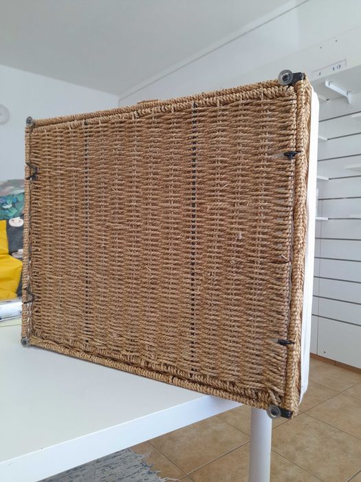 Cesta de verga forrada