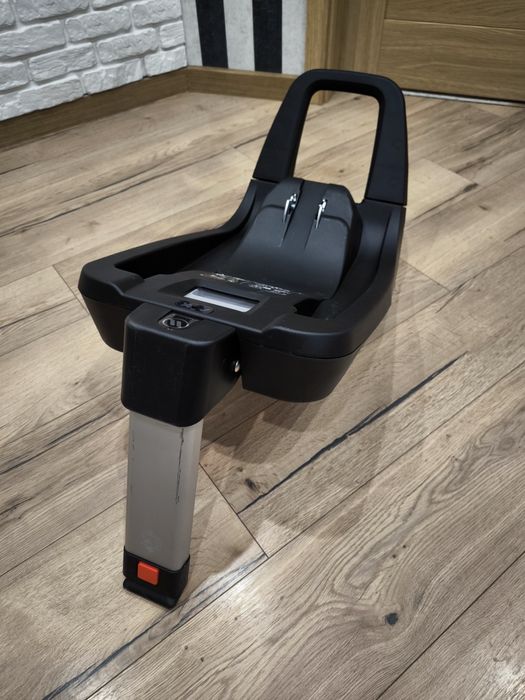 Avionaut Pixel Pro 2.0 C  fotelik samochodowy 40-86 cm 0-13kg z bazą.